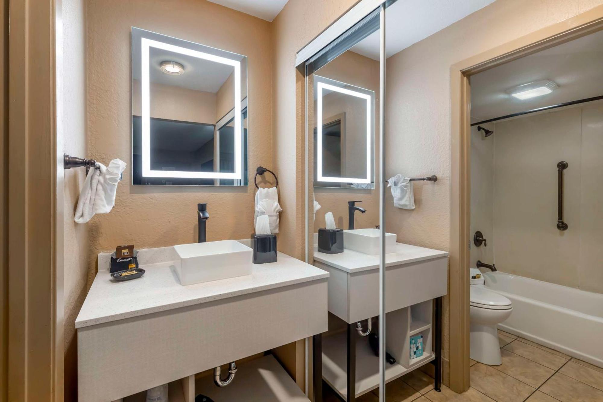 Best Western Plus Landing View Inn & Suites Branson Eksteriør bilde